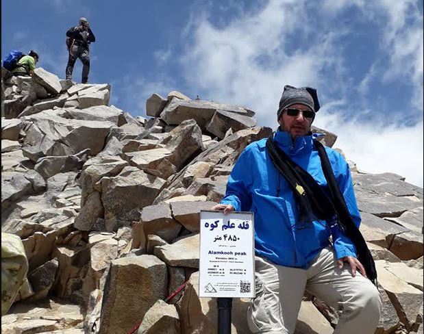 صعود رئیس کمیته ملی پارالمپیک به علم کوه