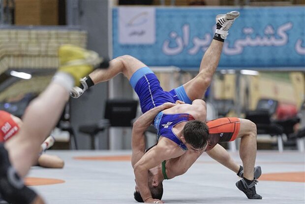 قضاوت داور خوزستانی در مسابقات کشتی قهرمانی جوانان جهان