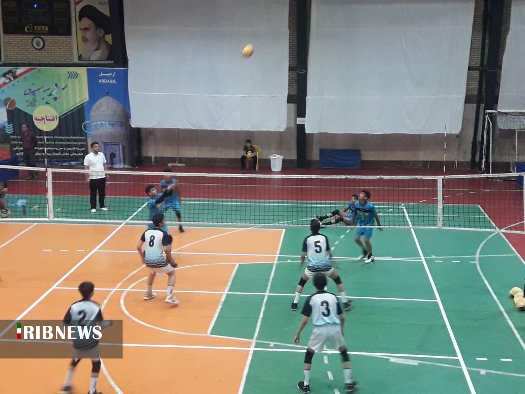 صعود گلستان به فینال رقابتهای والیبال پسران مدارس ابتدایی کشور