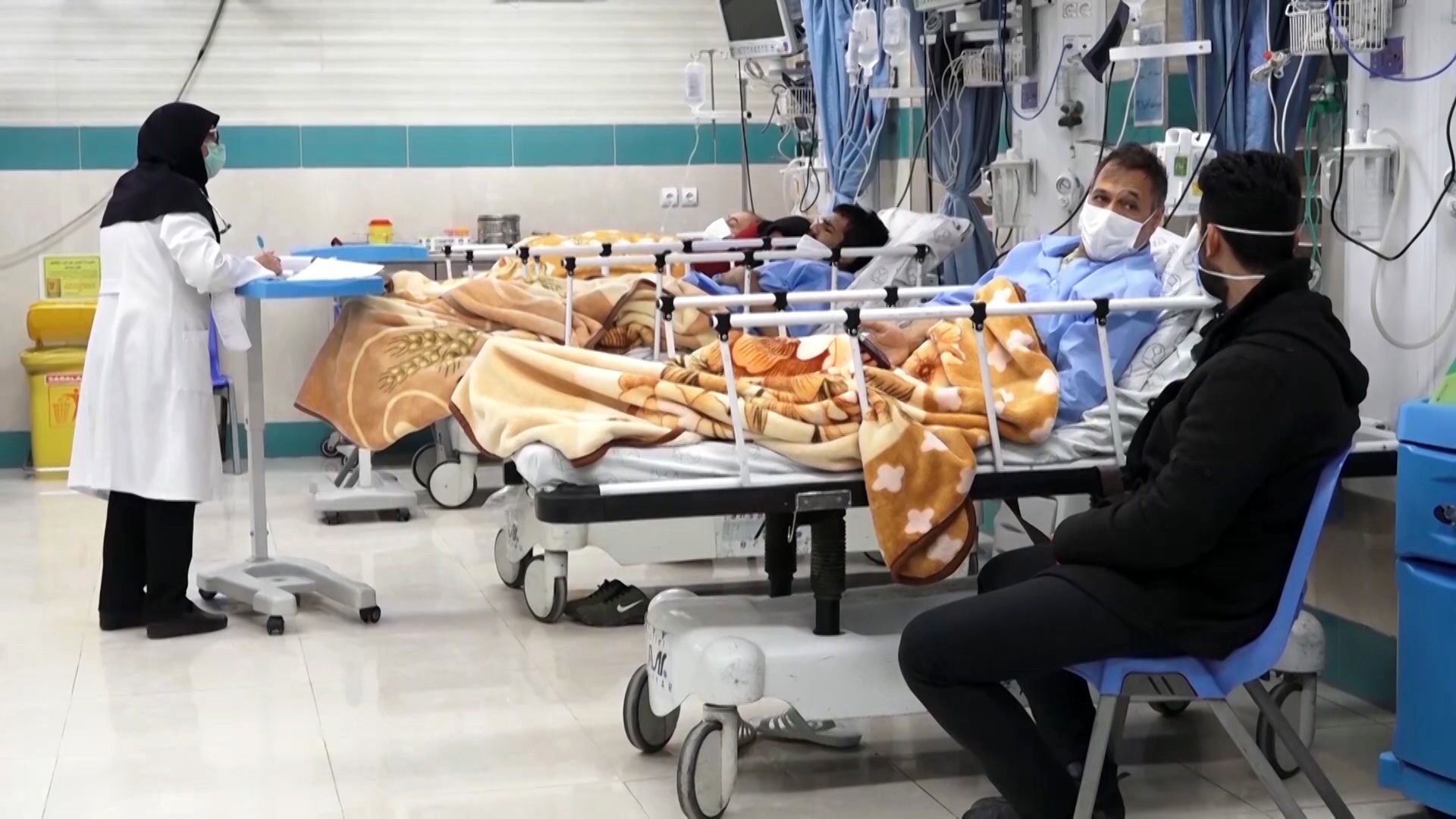مراجعه بیش از ۱۶۰ خوزستانی دچار گرمازدگی به بیمارستان‌های استان