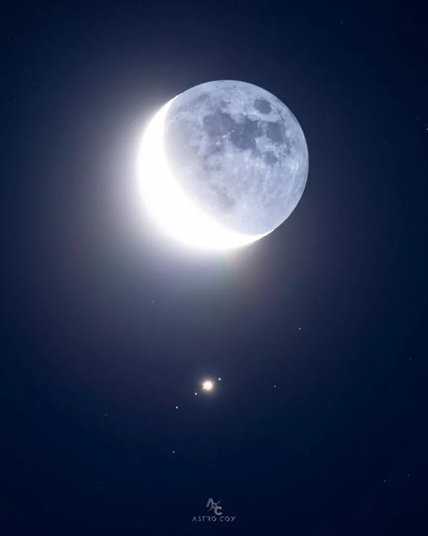 مقارنه ماه با مشتری در تصویر روز ناسا