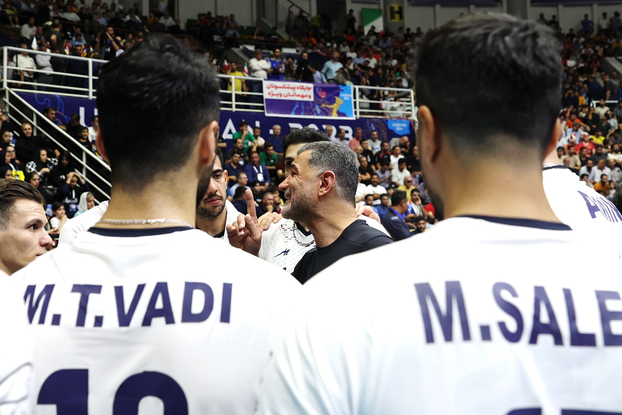 مصاف ایران و عراق در مسابقات والیبال قهرمانی آسیا