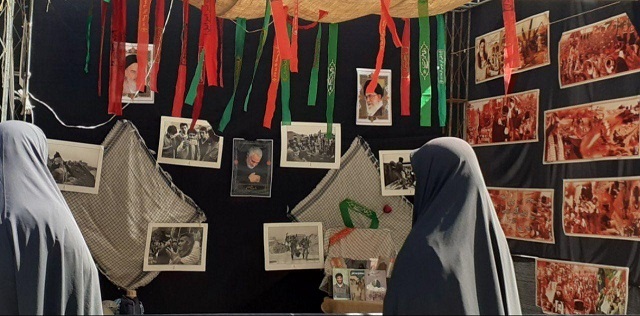 برپایی نمایشگاه زن و دفاع مقدس در دانشگاه شهید چمران اهواز