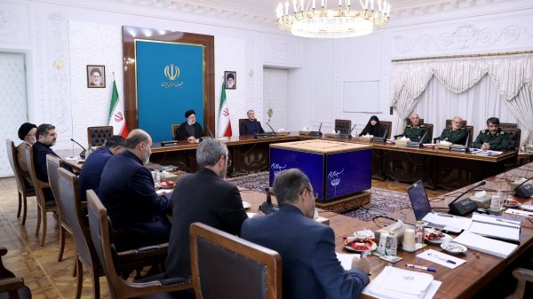 تأکید رئیس جمهور بر حل مشکلات ایرانیان خارج از کشور