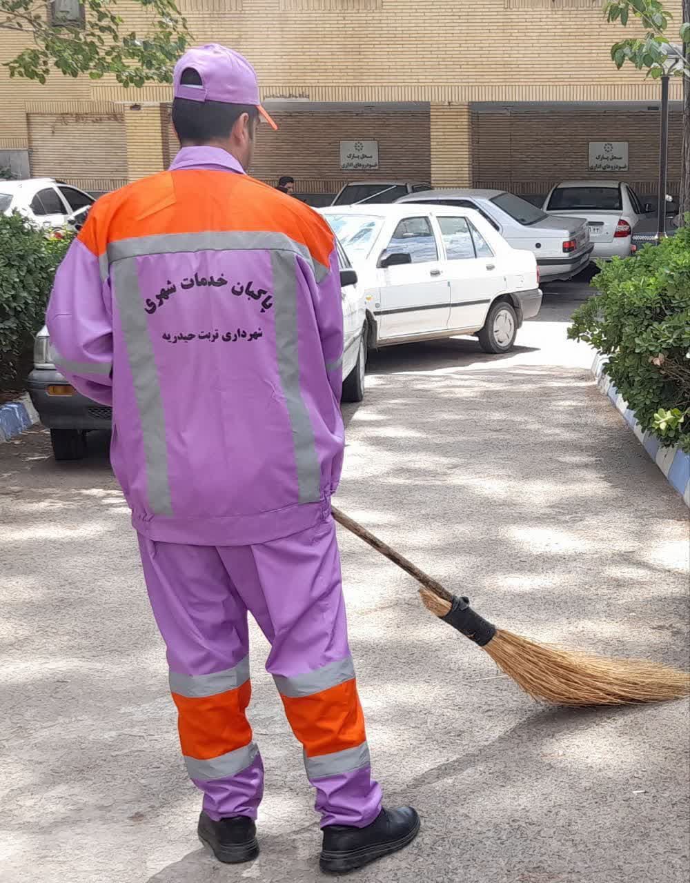 پاکبانان تربت حیدریه، زعفرانی پوش شدند