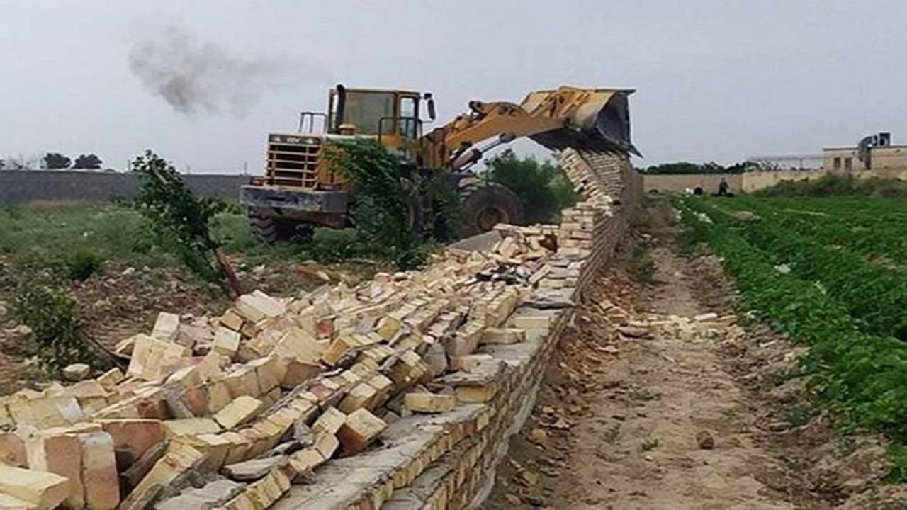 تخریب ۱۳۱ فقره ساخت و ساز غیرمجاز در اراضی کشاورزی شبستر