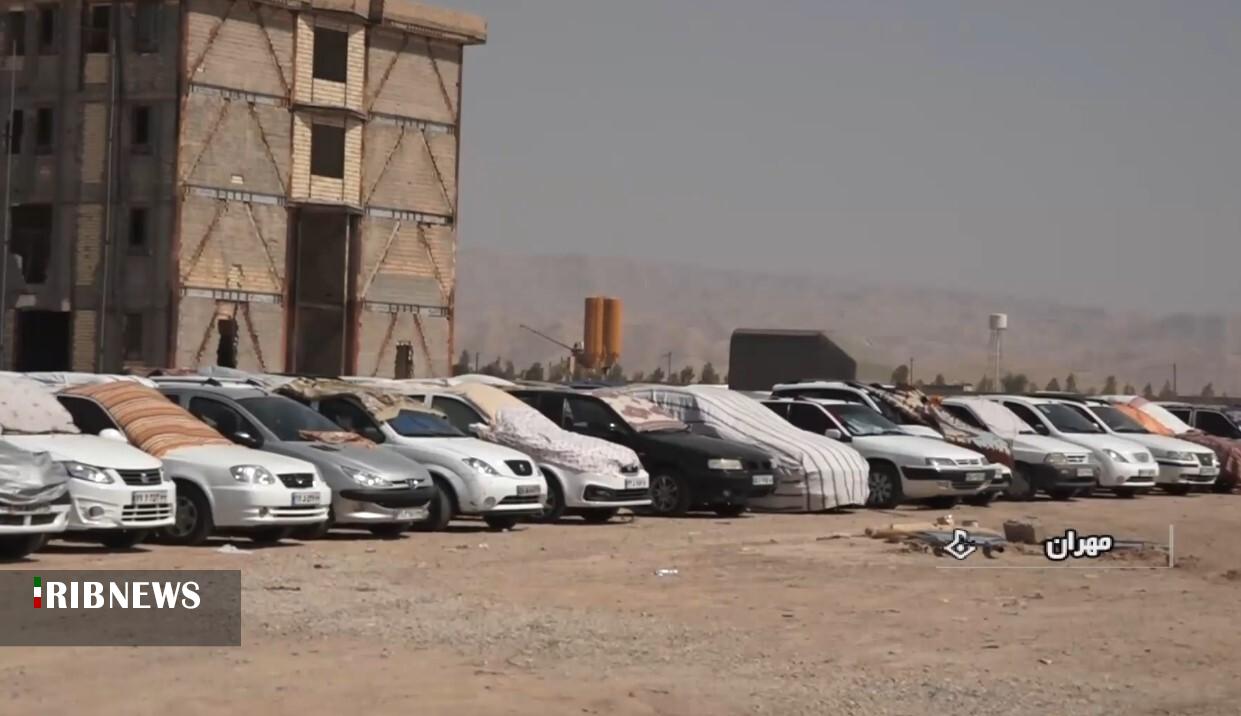 انتقال خودروهای رها شده در مهران به پارکینگ
