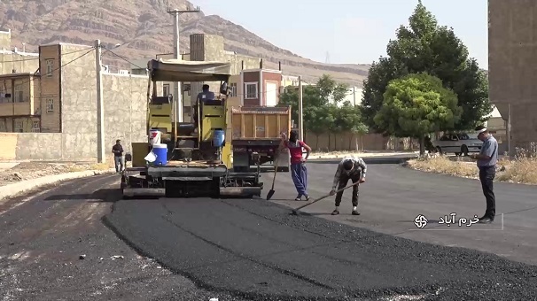 اتمام عملیات آسفالت خیابان‌های کوی دانشگاه خرم آباد