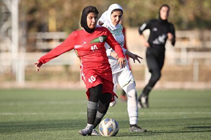 برتری تیم فوتبال دختران نوجوان مقابل تیم وارش نوشهر