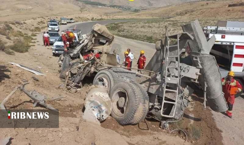 واژگونی تانکر سیمان در بجنورد ۲ کشته و ۲ مصدوم داشت