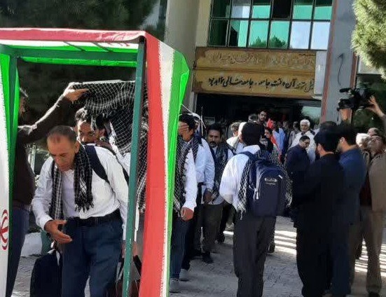 حرکت کاروان پیاده زندانیان تربت حیدریه به مشهد