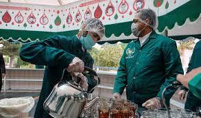 توزیع روزانه ۳۰۰ هزار چای متبرک در چایخانه‌های حضرت رضا (ع)