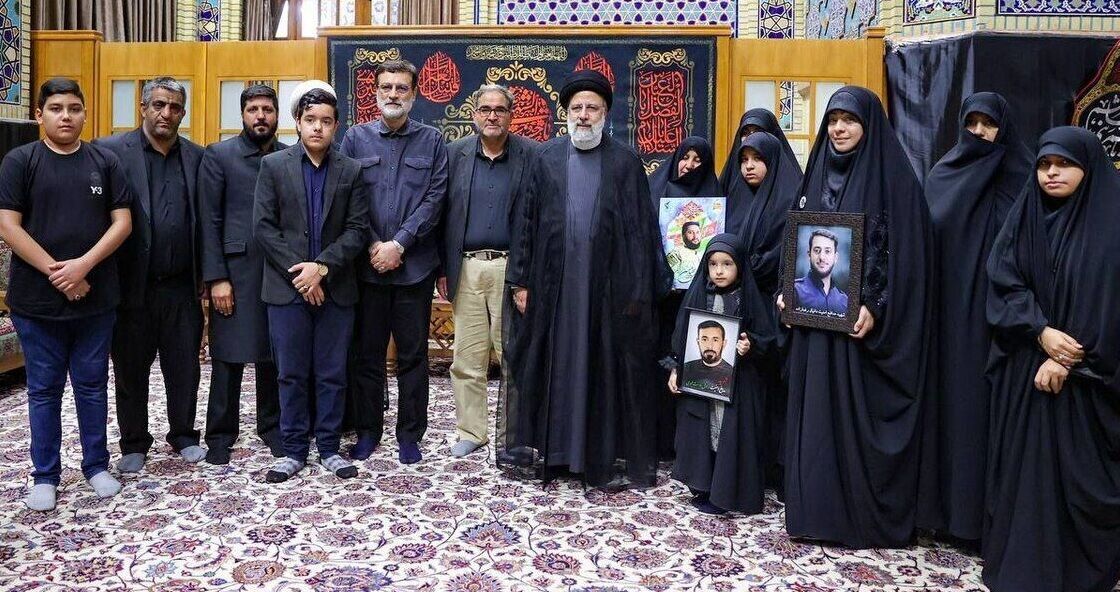 دیدار رییس‌جمهور با خانواده شهدای امنیت در مشهد