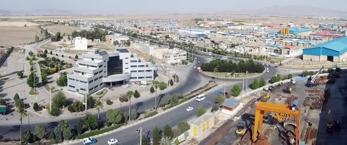 عملیات اجرایی شبانه روزی ۳ پروژه زیرساختی در شهرک‌های صنعتی فارس