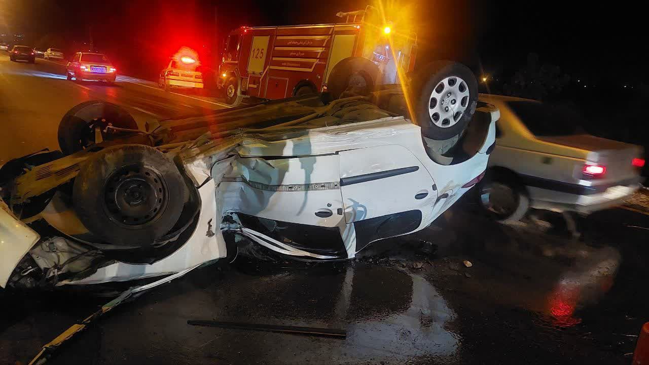 واژگونی خودرو سواری در نیشابور با ۲ مصدوم