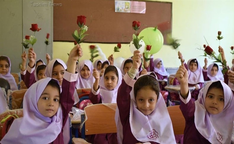 ورود ۳۲۸ هزار دانش آموز استان همدان به مدارس در سال تحصیلی امسال