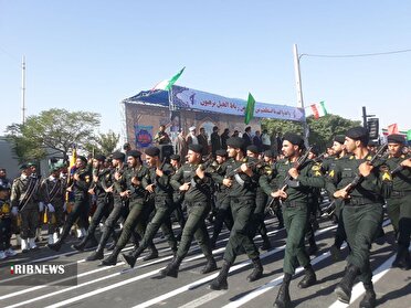 آغاز رژه هفته دفاع مقدس در البرز