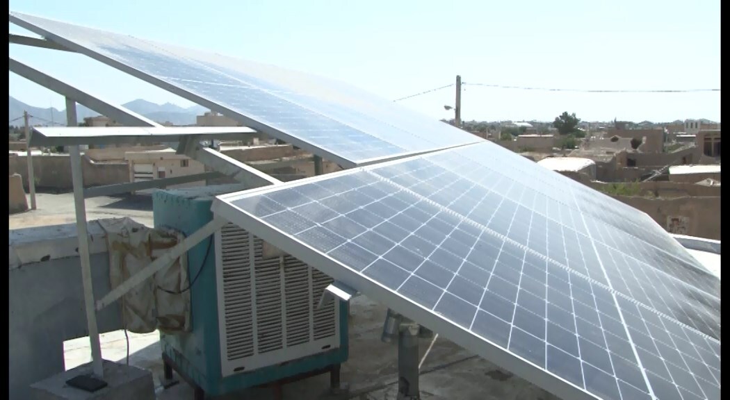 پیگیری راه اندازی دویست واحد نیروگاه خورشیدی خانگی در تیران و کرون