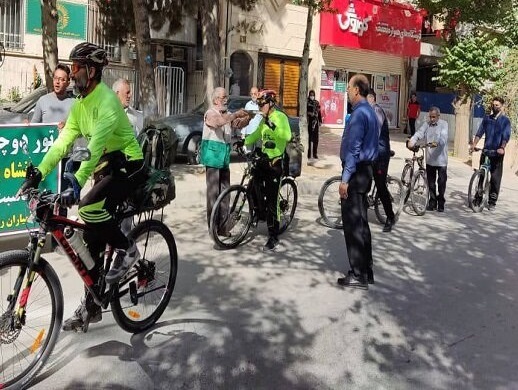 گروه ۵ نفره دوچرخه سواران کرمانشاهی عازم عتبات عالیات شدند