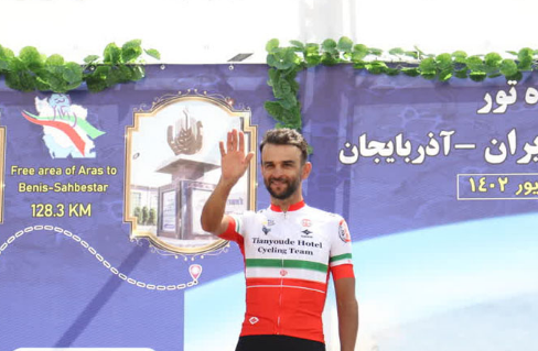 پیشتازی رکابزن تیم ترانگو مالزی در مرحله سوم تور ایران - آذربایجان