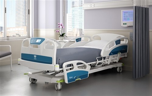 مشکلی در زمینه تامین تخت ویژه در بیمارستان‌های استان یزد نداریم