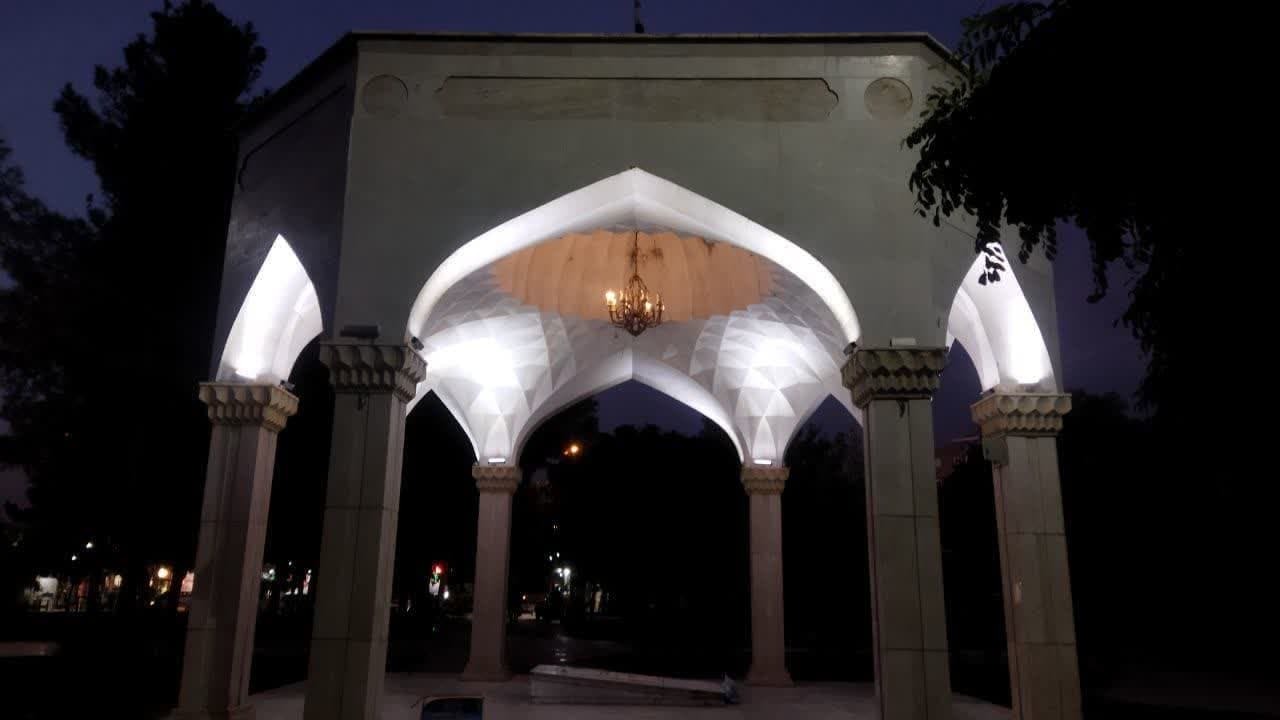 ساماندهی و اصلاح نورپردازی گلزارشهدای گمنام شهر الوند
