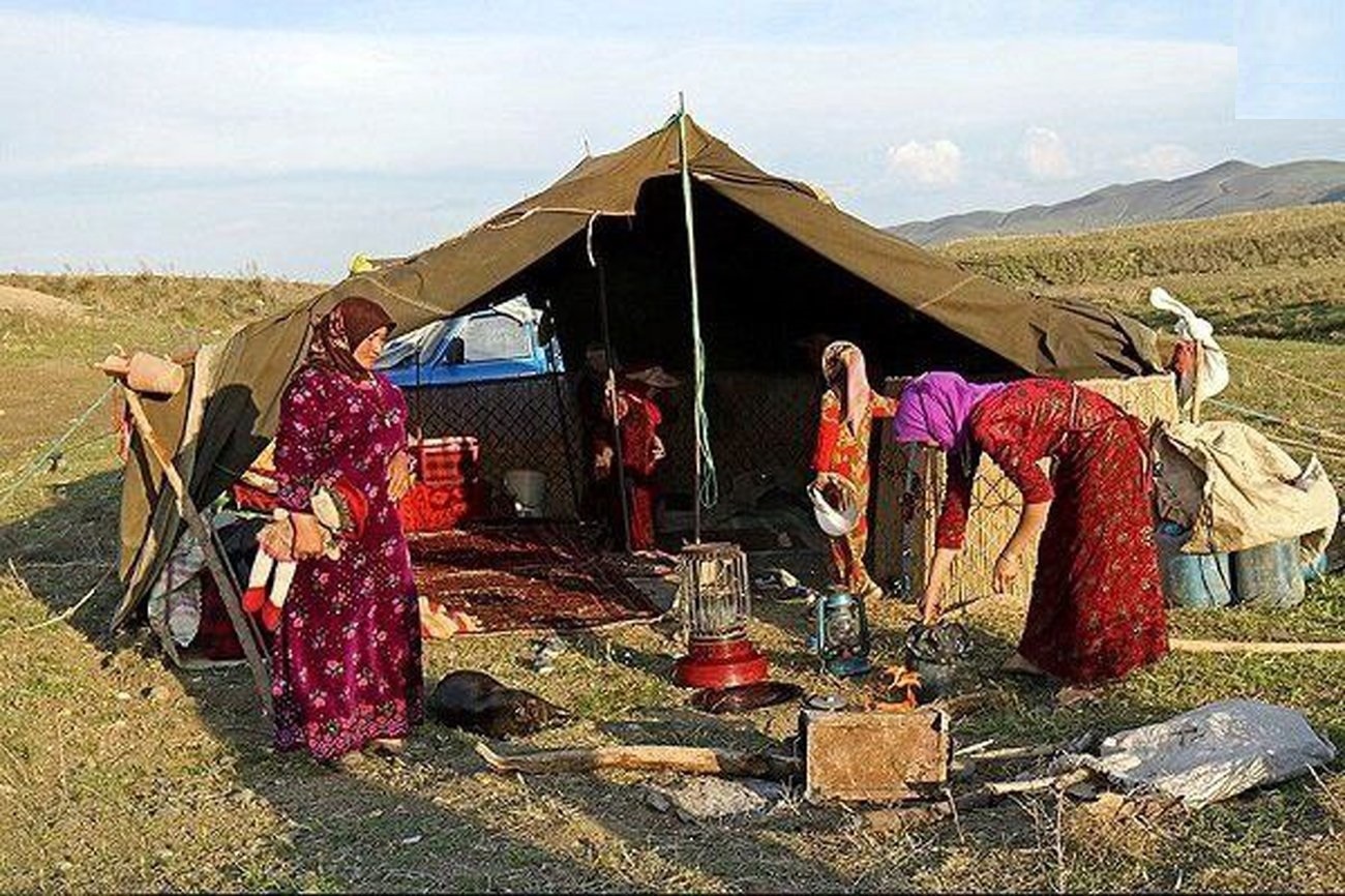 ۱۵ مهرماه روزی برای تقدیر از مردم روستا و عشایر