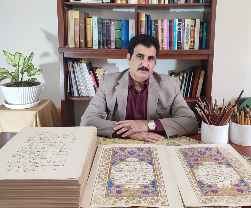 کتابت قرآن کریم توسط خوشنویس برجسته خوزستانی