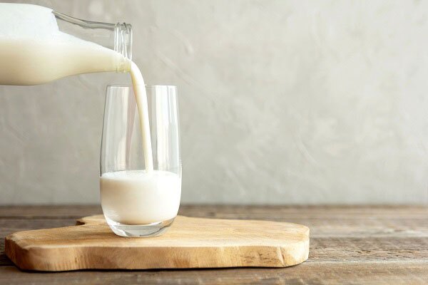 پوست سالم و درخشان با مصرف شیر