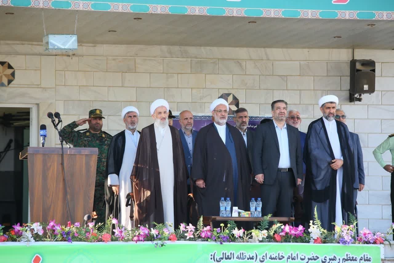برگزاری صبحگاه مشترک نیرو‌های مسلح استان مازندران در ساری