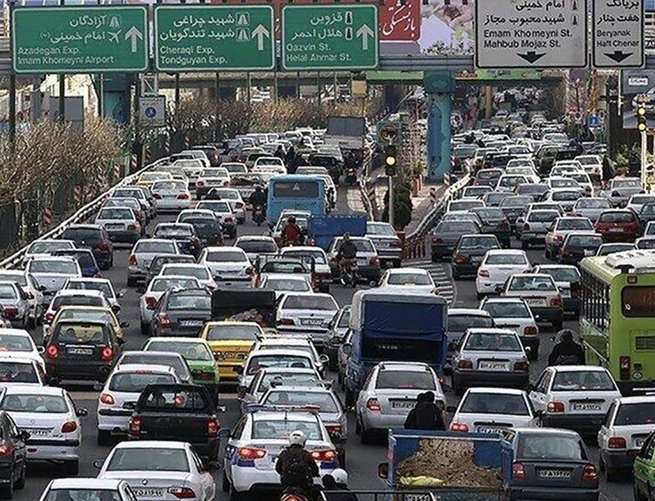 تذکر عضو شورا درباره وضع ترافیک پایتخت