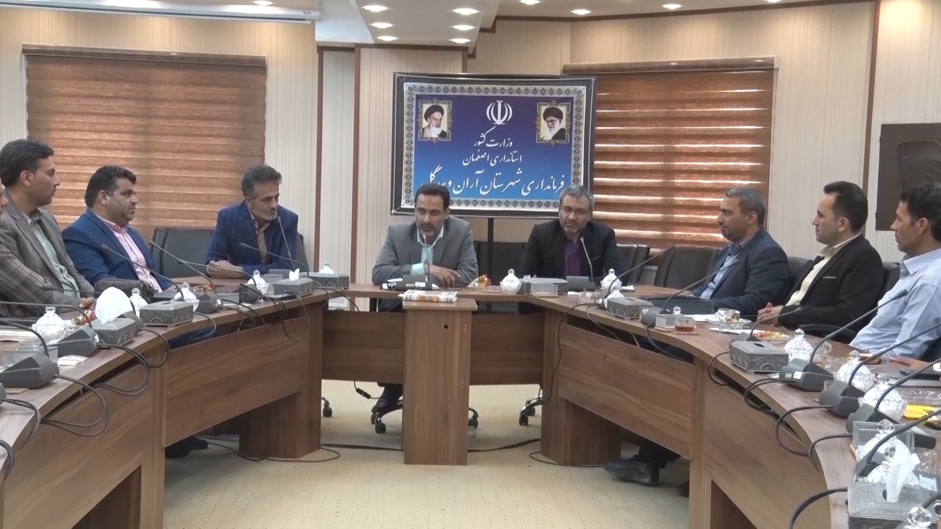 تکمیل فرآیند تشکیل هیأت اجرایی انتخابات در شهرستان آران و بیدگل