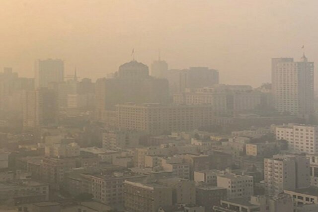 سایه سنگین آلاینده‌های صنعتی در آسمان اهواز