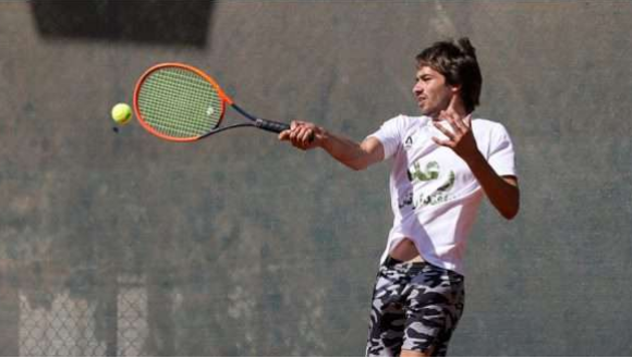 پایان هفته نخست مسابقات لیگ برتر تنیس با صدرنشینی رعد پدافند هوایی ارتش