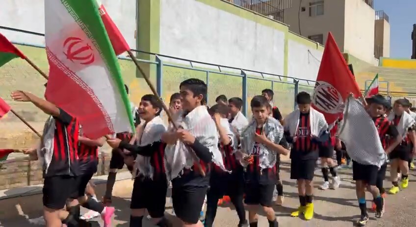 برگزاری اجتماع ضد صهیونیستی فوتبالیست‌های رده‌های مختلف