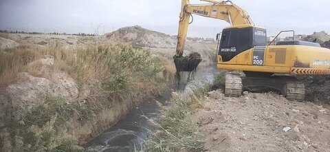 عملیات لایروبی نهر سیاه جوی به صورت مستمر اجرایی می شود