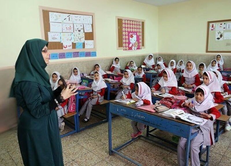 رفع کمبود معلم خوزستان با اضافه کار و دعوت از فرهنگیان بازنشسته