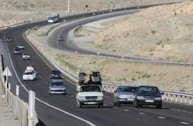 ثبت بیش از ۴۱ میلیون تردد وسایل نقلیه در جاده‌های خراسان جنوبی