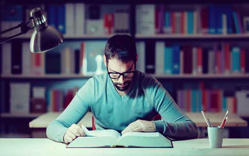 کاهش سرانه مطالعه و کتابخوانی در خوزستان