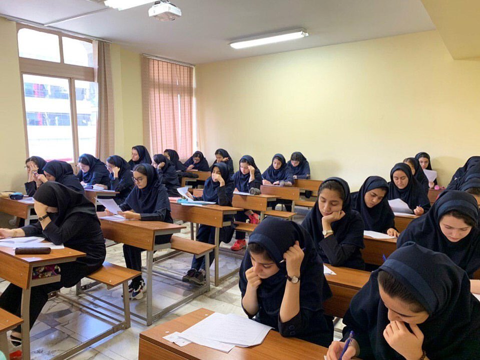 آموزش مسائل حقوقی به دانش آموزان خوزستان با کمک دستگاه قضا