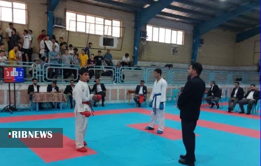قهرمانی تیم انقلاب در مسابقات کاراته سبک‌های کنترلی پسران قم