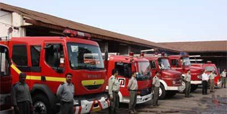 استقرار ۱۵ دستگاه خودروی آتش نشانی در شهرک‌های صنعتی قزوین