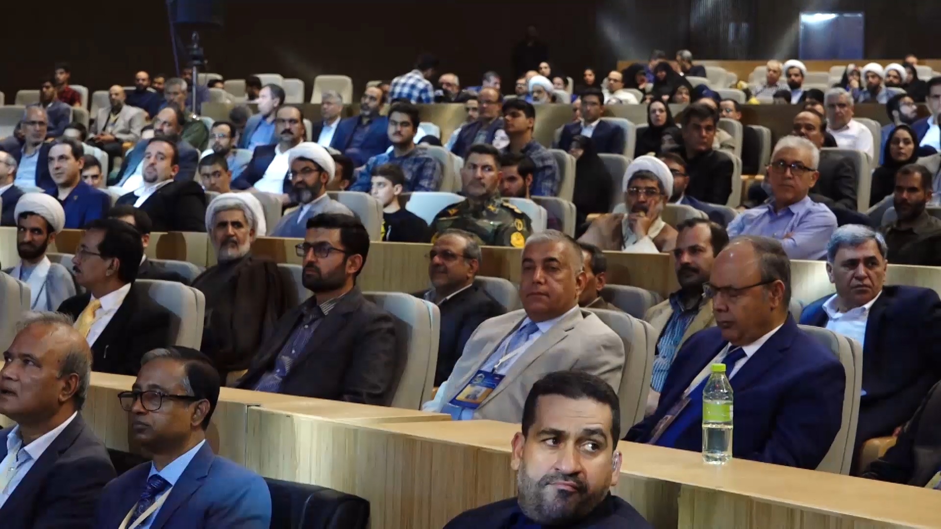 ۴۴ سال افتخار و پیشرفت پزشکی در اصفهان