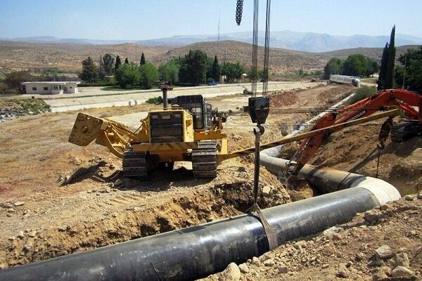 آغاز عملات تعویض ۶ کیلومتر شبکه توزیع آب در روستاهای تویسرکان