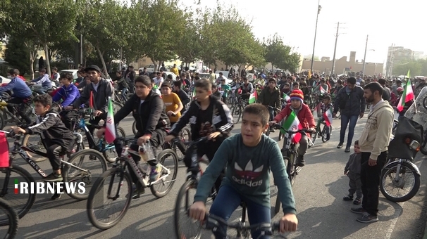 حمایت دوچرخه سواران قم از کودکان غزه