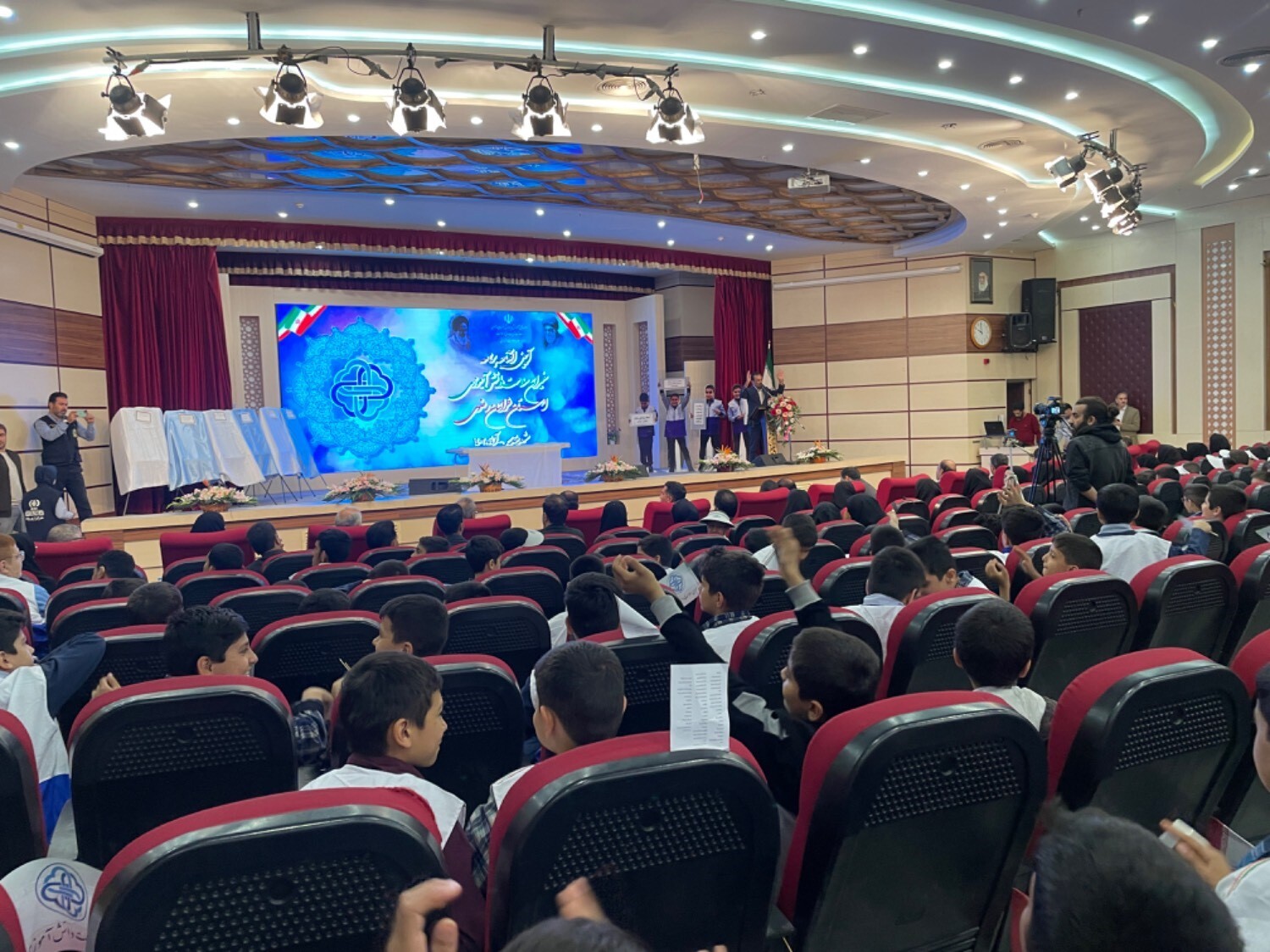 برگزاری آیین افتتاحیه سفیران سلامت دانش آموزی در مشهد
