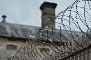 دعوی حقوقی علیه اداره زندان‌های ویسکانسین آمریکا