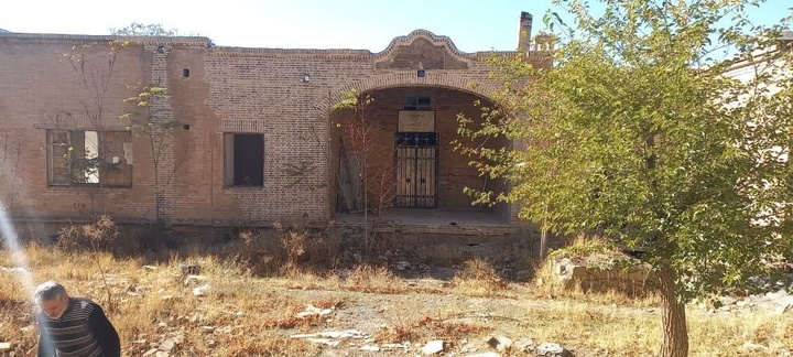 پایان مرمت درمانگاه تاریخی روستای دهنو شهرستان خنداب در استان مرکزی