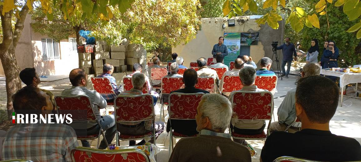 توسعه الگوی کشت با برگزاری کاروان ترویجی ملی در شیراز