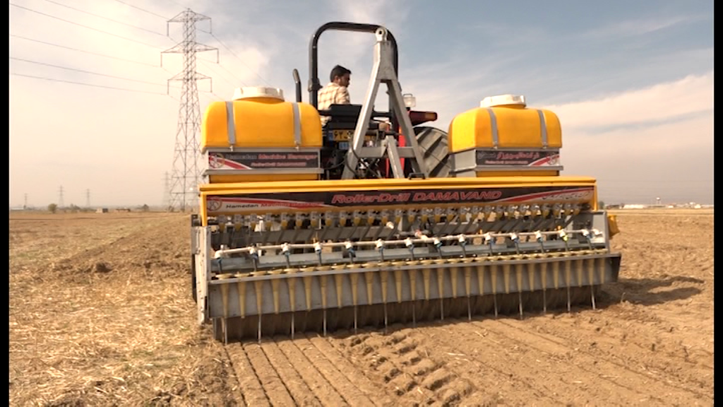 تولید ماشین آلات به روز کشاورزی برای حفظ آب و خاک 